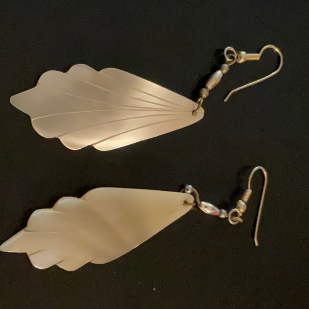 Vintage Mother of Pearl Shell  Pierced Earrings